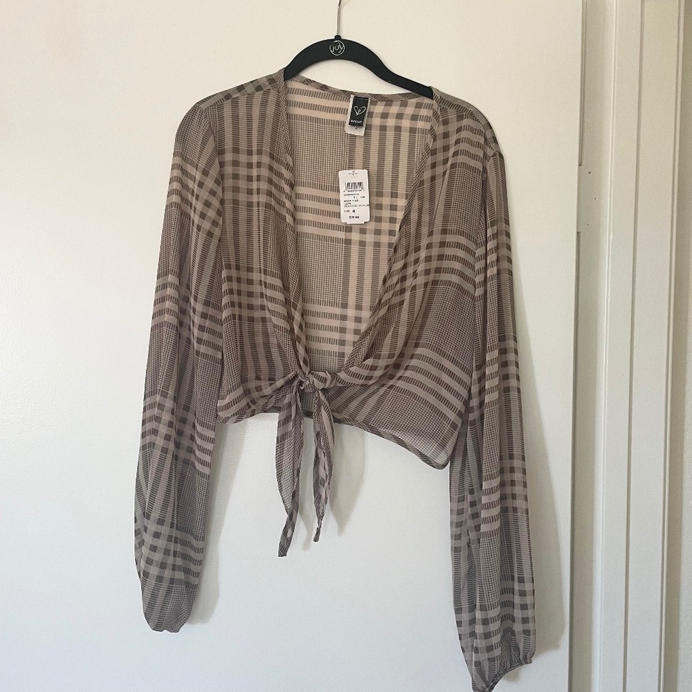 Windsor Plaid Tie Front Top Size Medium